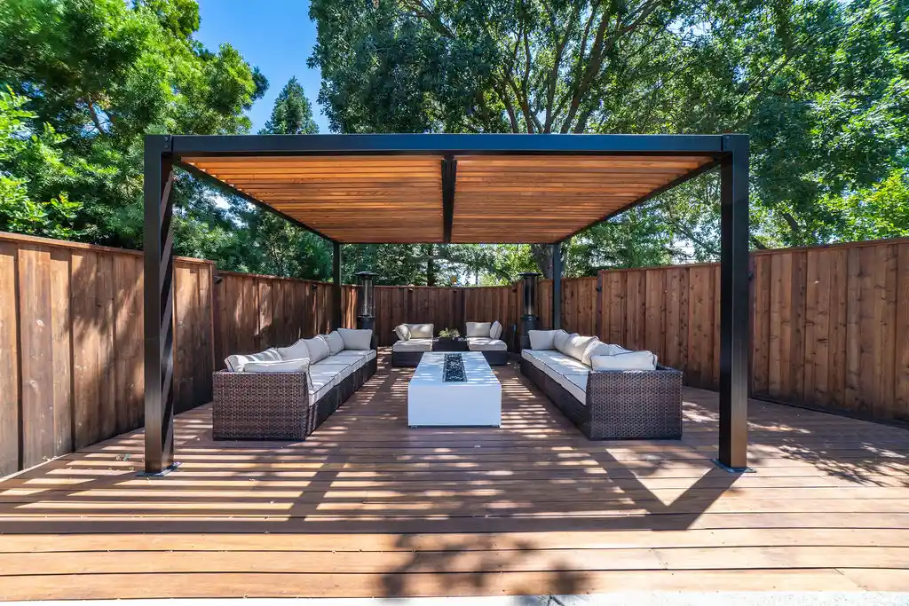 5 Croyden Court — interior