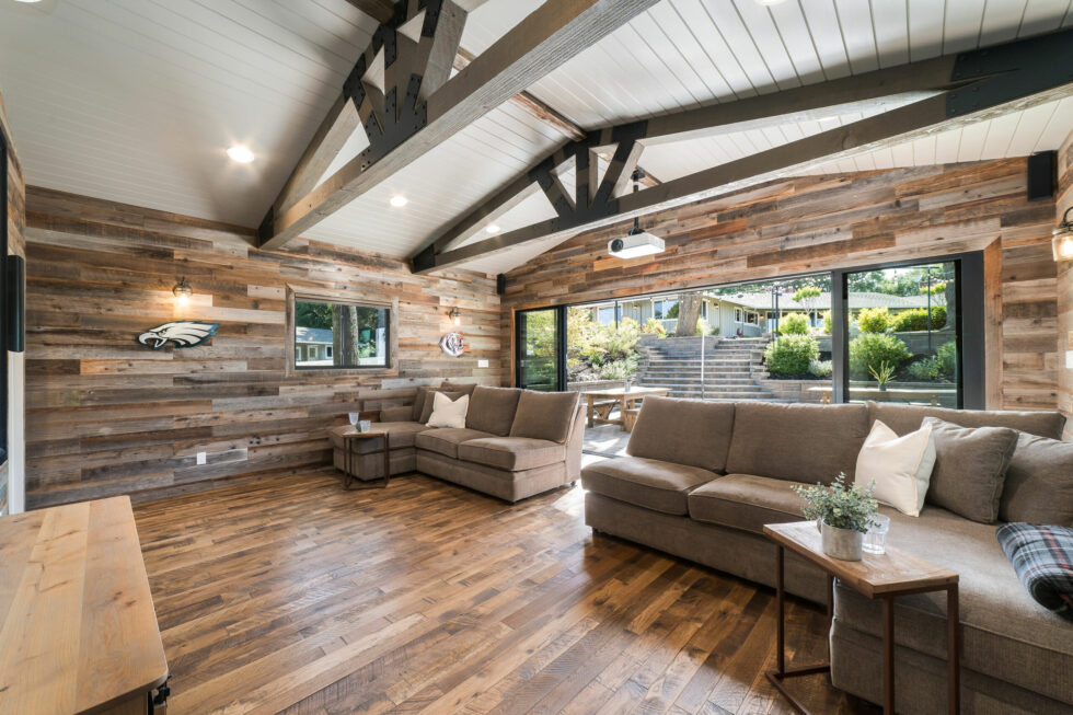 200 Henry Lane — interior