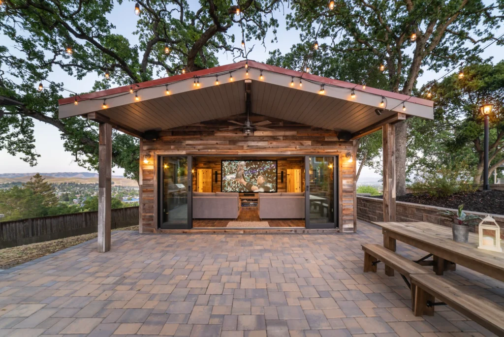 200HenryLaneTwilight1-1