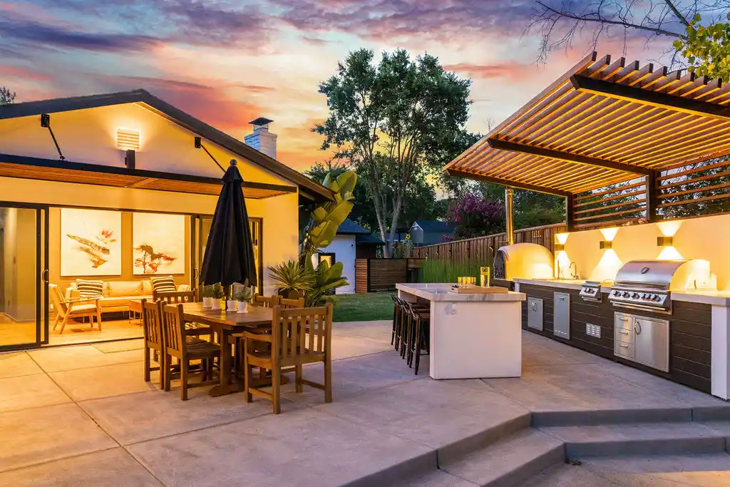 5CroydenCourtTwilight-12