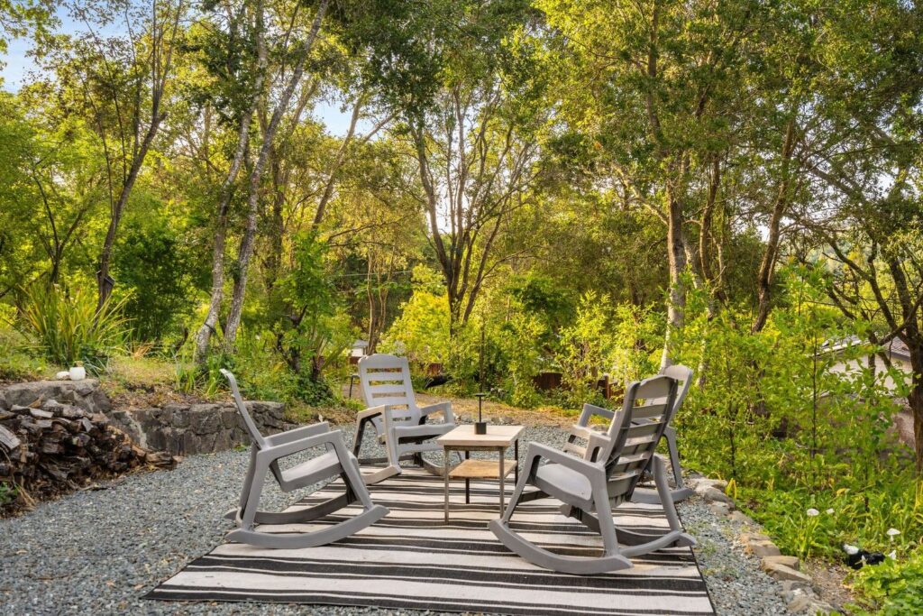 125CanonDriveExteriorDay-18