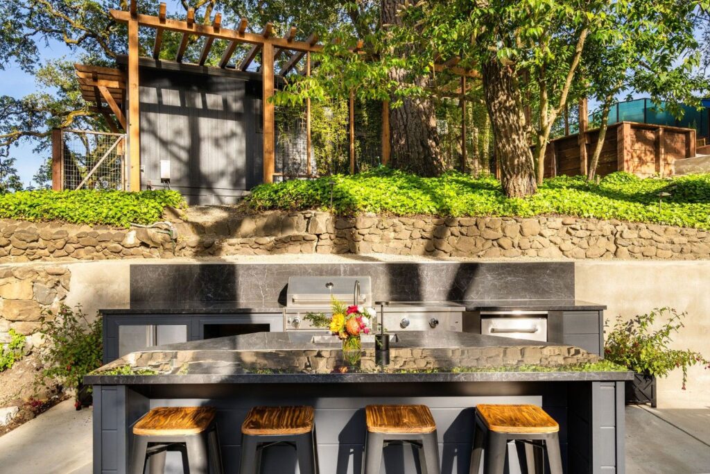 125CanonDriveExteriorDay-6