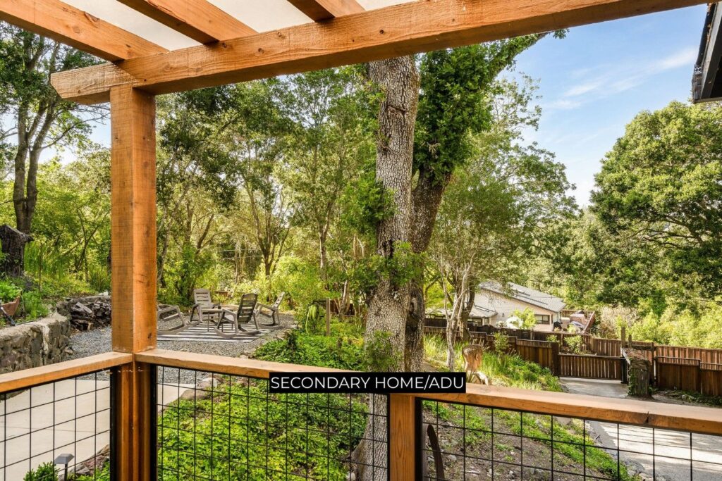 125CanonDriveInteriorDay-11