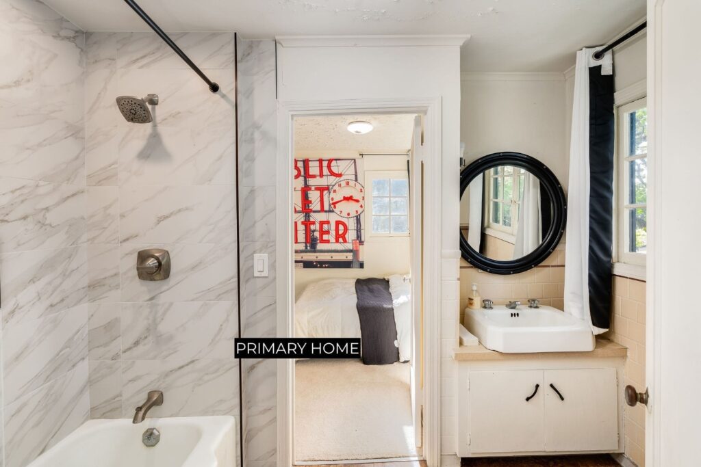 125CanonDriveInteriorDay-26